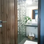 Semesteranläggning (resort) Nowe Izby 4*