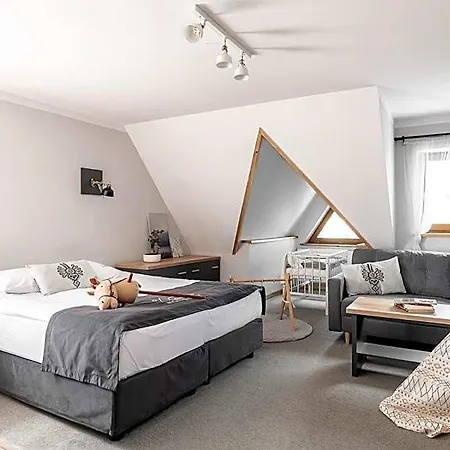 Semesteranläggning (resort) Nowe Izby 4*