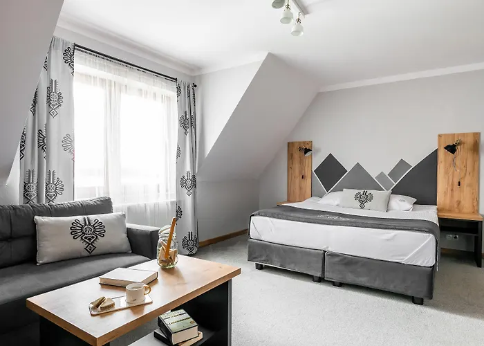 Nowe Izby 리조트 샤플라리